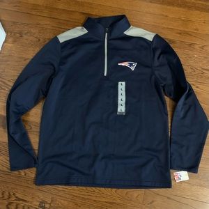 NEW ENGLAND PATRIOTS Pullover - Size Large - NWT
